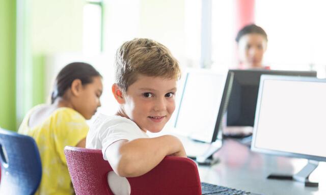 小学什么时候开始要求学英语_学免费英语怎么开始_开始学英语要先学什么