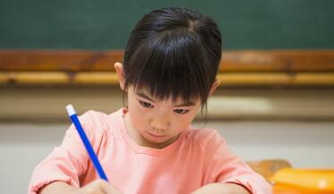 重庆英语口语培训：“一起小学”助力重庆高新实验一小“英语缤纷节” 增强英语核心素养缩略图